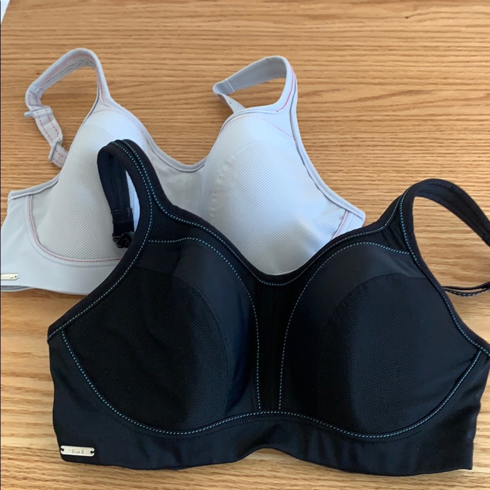 Bundle of bras full support 32 DDD